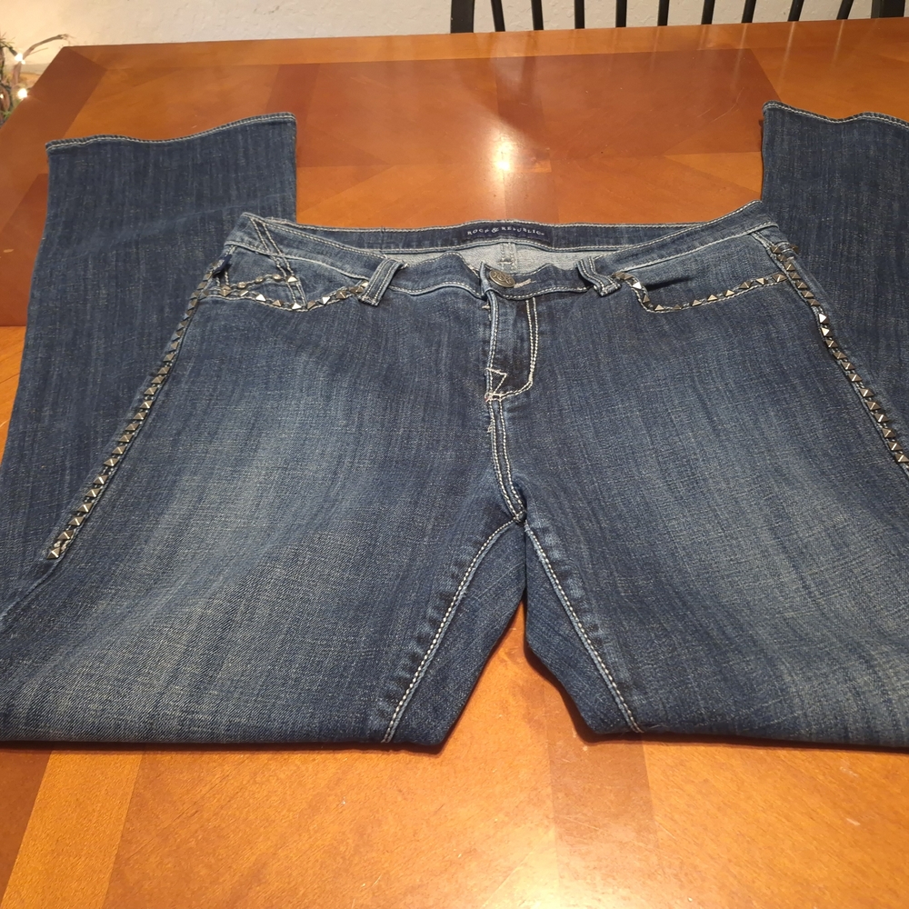 Stylish Blue Women's Jeans